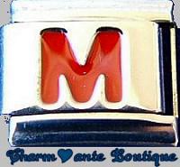 Lettre M rouge